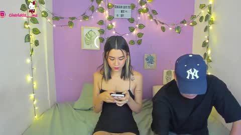 Snapshot of charlotte_queeen chatting on January 2025 11:21:02 PM Charlotte online show from January 2025 11:21:02 PM