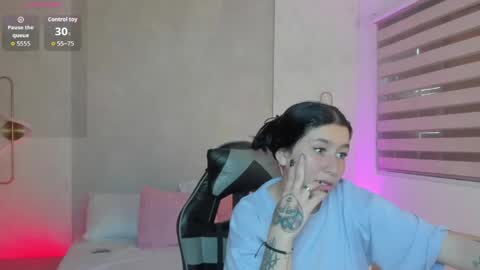 Charlottee online show from June 2026 08:14:02 PM