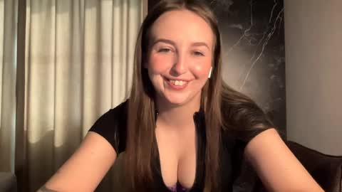 CharlotteXGold online show from May 2026 02:11:01 PM