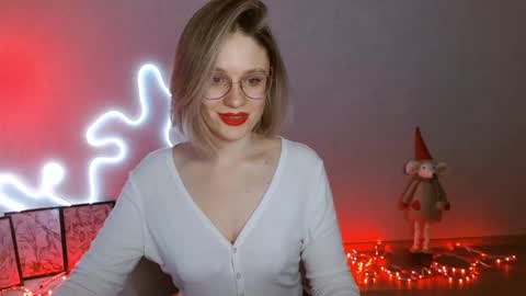 Snapshot of charming_beauty chatting on January 2025 03:15:01 AM Michelle online show from January 2025 03:15:01 AM