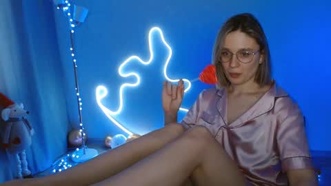 Snapshot of charming_beauty chatting on January 2025 03:20:01 AM Michelle online show from January 2025 03:20:01 AM