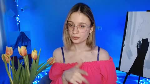 Snapshot of charming_beauty chatting on March 2025 03:01:01 AM Michelle online show from March 2025 03:01:01 AM