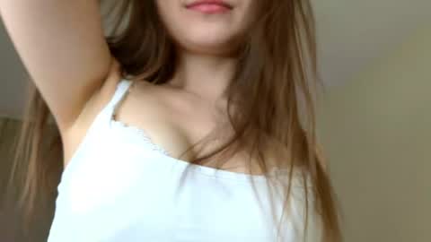Snapshot of charming_bliss chatting on March 2026 04:07:02 PM Kaylee online show from March 2026 04:07:02 PM