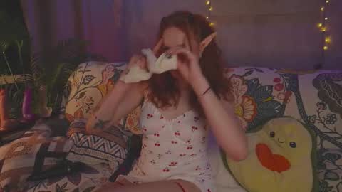 Snapshot of charming_lilly chatting on November 2025 04:20:02 PM Lissa online show from November 2025 04:20:02 PM