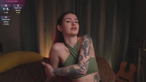 Snapshot of charmings_054 chatting on February 2026 04:22:02 PM Belle and Miley online show from February 2026 04:22:02 PM