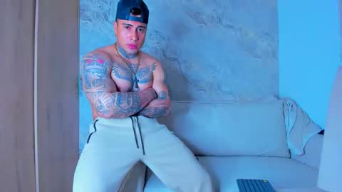 Snapshot of chasewinter20 chatting on March 2026 04:05:02 AM chase winters online show from March 2026 04:05:02 AM