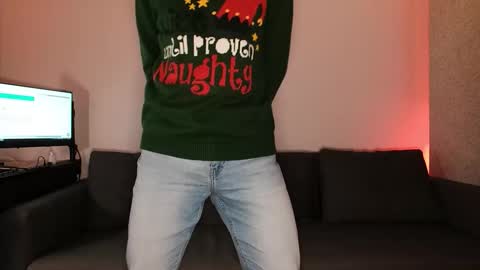 Snapshot of chasingwhiterabbit chatting on December 2025 10:06:02 PM Chasing Rabbit online show from December 2025 10:06:02 PM