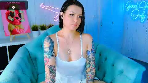 Snapshot of chaturkaterina chatting on July 2026 10:09:02 PM Miss Harmony online show from July 2026 10:09:02 PM
