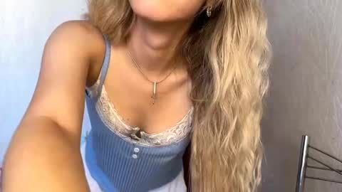 Snapshot of chayashortle chatting on September 2025 11:56:01 AM Milissa online show from September 2025 11:56:01 AM