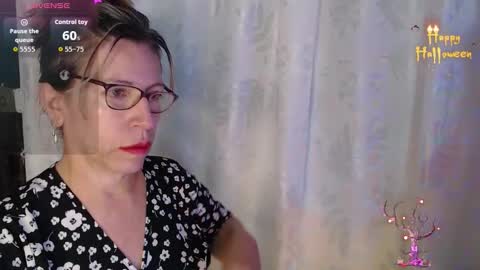 CHAYLA VICTORIA RUIZ  online show from November 2025 09:53:01 AM