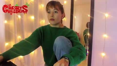 Regina Phalange online show from December 2024 09:32:02 PM