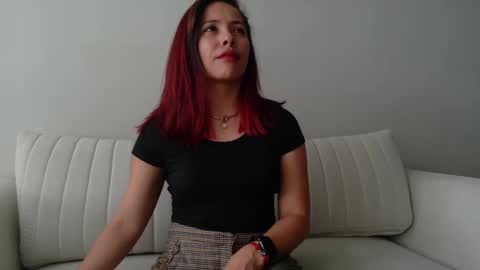 Regina Phalange online show from November 2025 08:19:02 PM