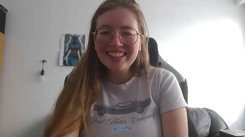 Snapshot of cheekynightowl chatting on September 2025 03:45:01 PM CheekyNightOwl online show from September 2025 03:45:01 PM