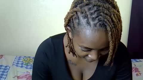 Cheerchelly online show from November 2025 07:51:02 PM