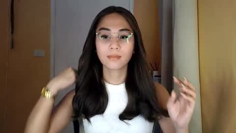 chelly4u69 online show from April 2026 01:36:01 AM