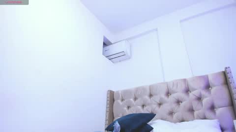 CHELSEYLEWIS online show from April 2026 01:37:01 PM