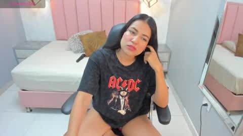 Snapshot of chelsyquinn chatting on June 2026 04:26:02 AM Camila online show from June 2026 04:26:02 AM