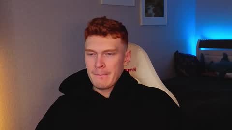 LUCASRYANPVT IS OPEN online show from November 2025 11:29:01 PM