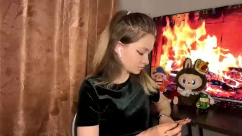 Snapshot of cherepasceri chatting on January 2026 08:25:01 PM Elizabeth you can call me Elly online show from January 2026 08:25:01 PM