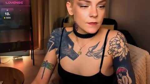 Snapshot of cherrie_sherry chatting on February 2026 09:23:01 PM Sherry online show from February 2026 09:23:01 PM