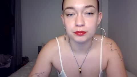 Snapshot of cherry15311 chatting on February 2026 08:06:01 PM Lola Clyne online show from February 2026 08:06:01 PM