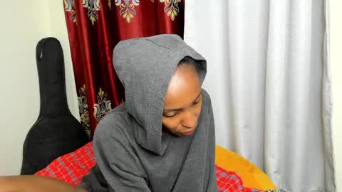 Snapshot of cherry_falls chatting on May 2026 08:50:02 PM cherry_falls online show from May 2026 08:50:02 PM