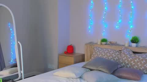 cherry_pr1ce online show from April 2026 12:24:02 AM