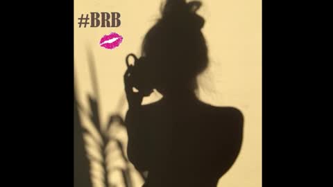 Mia online show from November 2025 08:02:02 AM