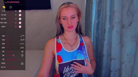 Snapshot of cherry_starrr chatting on December 2024 09:50:02 AM cherry_starrr online show from December 2024 09:50:02 AM