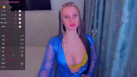 Snapshot of cherry_starrr chatting on January 2025 06:24:02 AM cherry_starrr online show from January 2025 06:24:02 AM