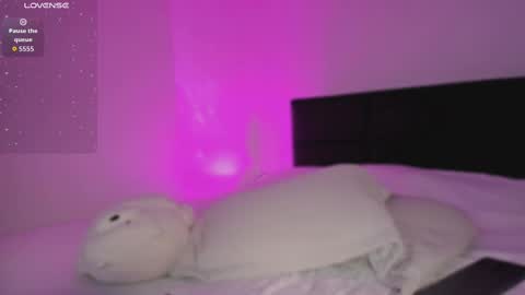 Morfy online show from November 2025 12:56:01 AM