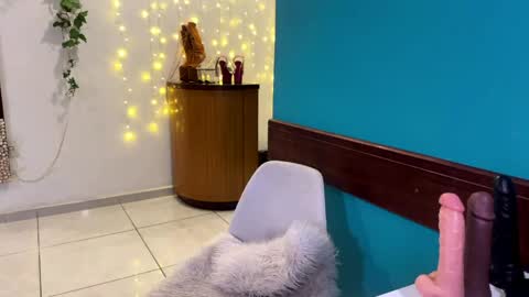 cherryjinx online show from April 2026 07:58:02 PM