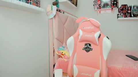 Snapshot of cherrymafer666 chatting on December 2024 10:32:01 PM cherrycute666 online show from December 2024 10:32:01 PM