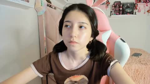 Snapshot of cherrymafer666 chatting on January 2025 08:39:02 AM cherrycute666 online show from January 2025 08:39:02 AM