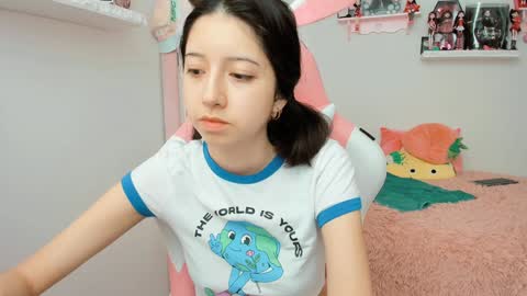 Snapshot of cherrymafer666 chatting on January 2025 09:13:01 PM cherrycute666 online show from January 2025 09:13:01 PM