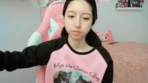 Snapshot of cherrymafer666 chatting on January 2025 08:18:01 PM cherrycute666 online show from January 2025 08:18:01 PM