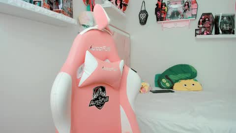 Snapshot of cherrymafer666 chatting on March 2025 08:27:02 PM cherrycute666 online show from March 2025 08:27:02 PM