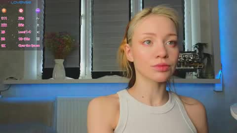 Lysia online show from April 2026 01:43:02 PM