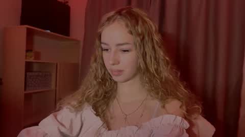 Evie online show from November 2025 02:16:01 PM