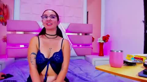 Snapshot of cherryrusson chatting on June 2026 01:37:02 PM cherryrusson online show from June 2026 01:37:02 PM