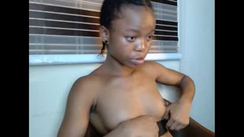 Snapshot of cherryxpussy chatting on February 2025 05:54:02 PM cherryxpussy online show from February 2025 05:54:02 PM
