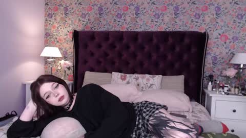 amelia online show from January 2025 05:48:01 PM