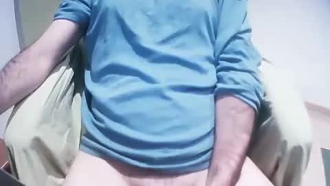 Snapshot of cheslongss chatting on December 2024 10:28:02 AM Ches Long online show from December 2024 10:28:02 AM