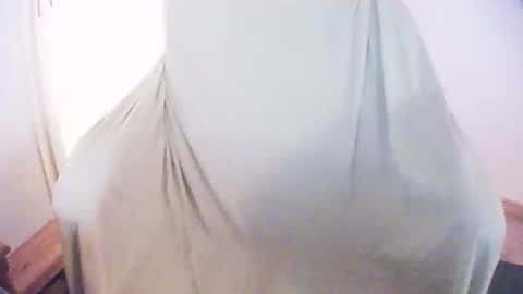 Snapshot of cheslongss chatting on February 2025 08:53:02 AM Ches Long online show from February 2025 08:53:02 AM