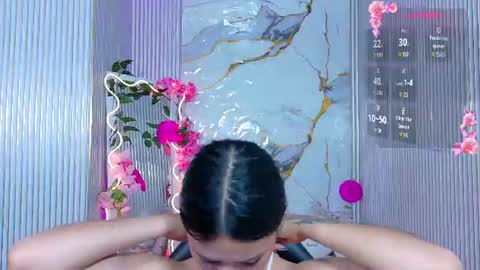 Snapshot of chiara_tay chatting on July 2026 07:09:01 PM Chiara online show from July 2026 07:09:01 PM