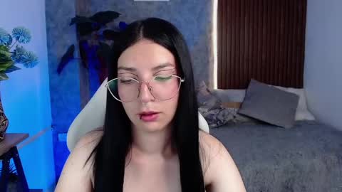Snapshot of chiaraa_fiore chatting on February 2025 07:49:01 PM Chiara online show from February 2025 07:49:01 PM