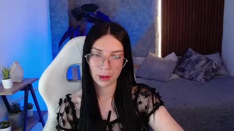 Snapshot of chiaraa_fiore chatting on March 2025 11:11:01 PM Chiara online show from March 2025 11:11:01 PM