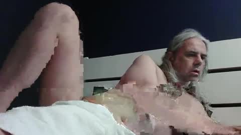 Snapshot of chiguitar chatting on December 2024 02:52:01 PM chiguitar online show from December 2024 02:52:01 PM