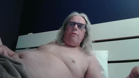 Snapshot of chiguitar chatting on February 2026 03:09:01 PM chiguitar online show from February 2026 03:09:01 PM