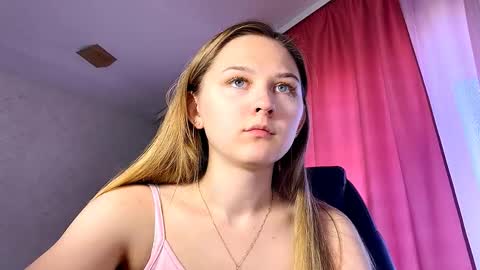 Snapshot of chill_velvet chatting on September 2025 12:15:01 PM Sasha online show from September 2025 12:15:01 PM